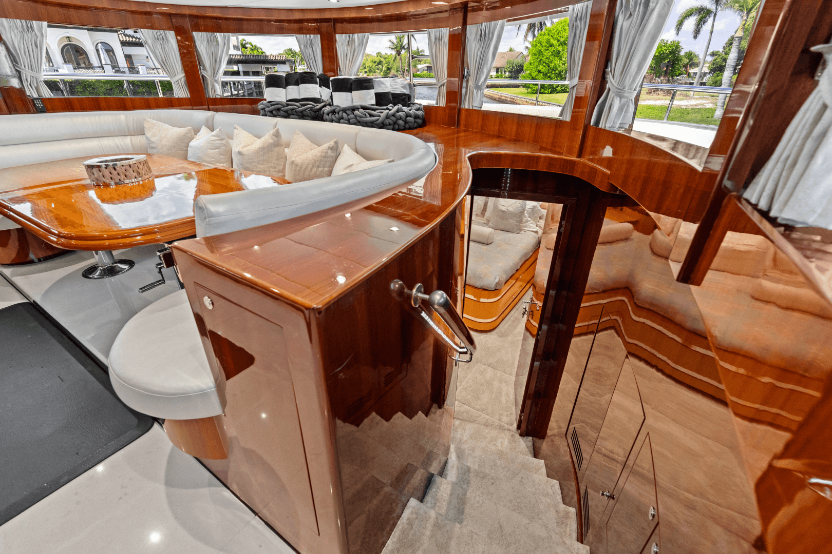 2005 Johnson 87' Motor Yacht