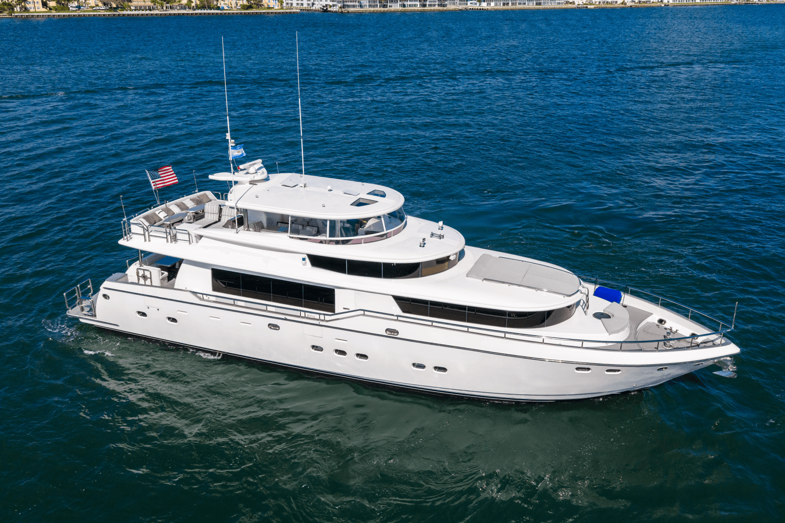 2005 Johnson 87' Motor Yacht