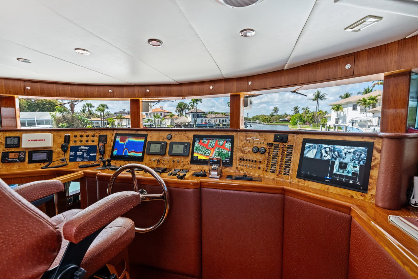 2005 Johnson 87' Motor Yacht