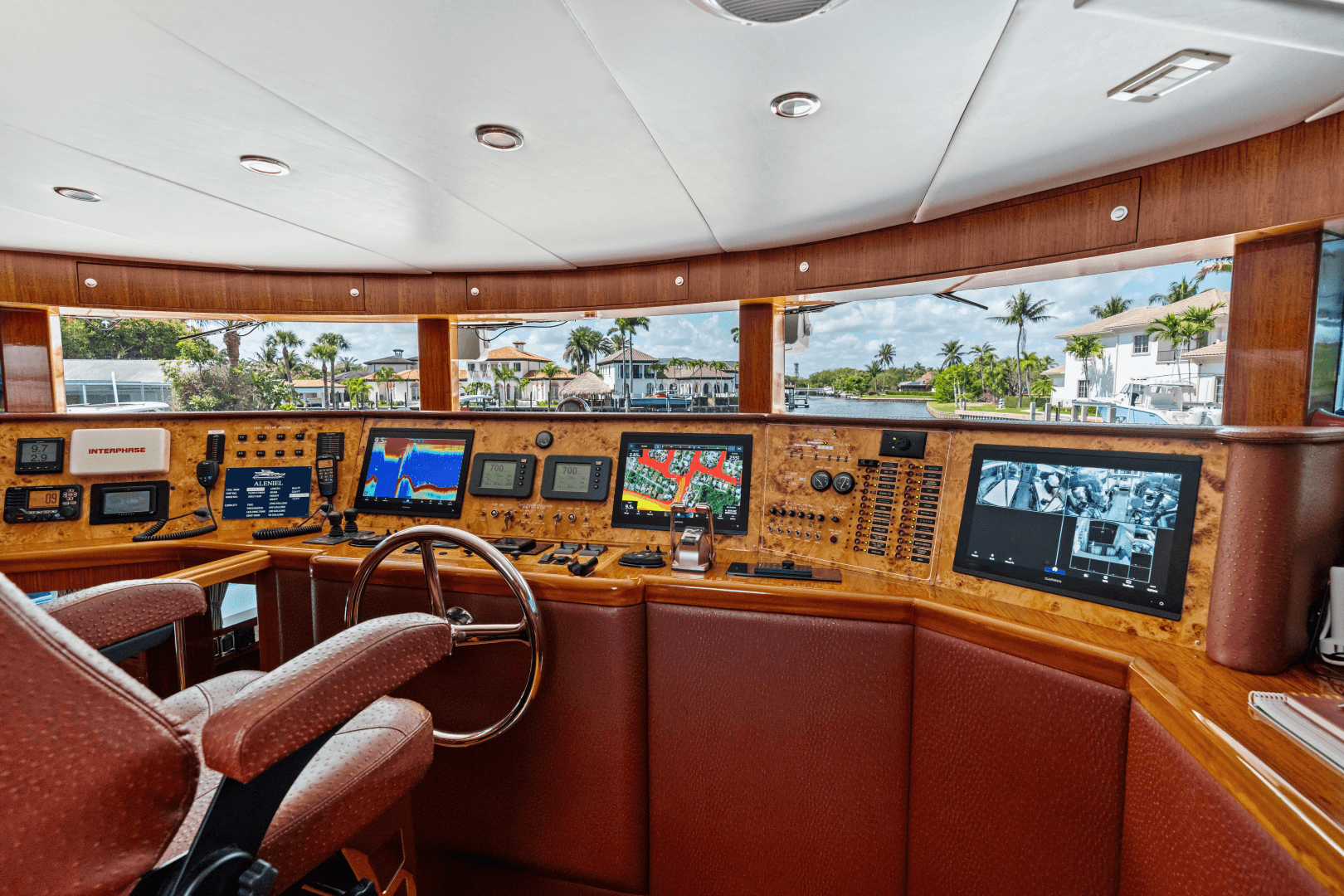 2005 Johnson 87' Motor Yacht