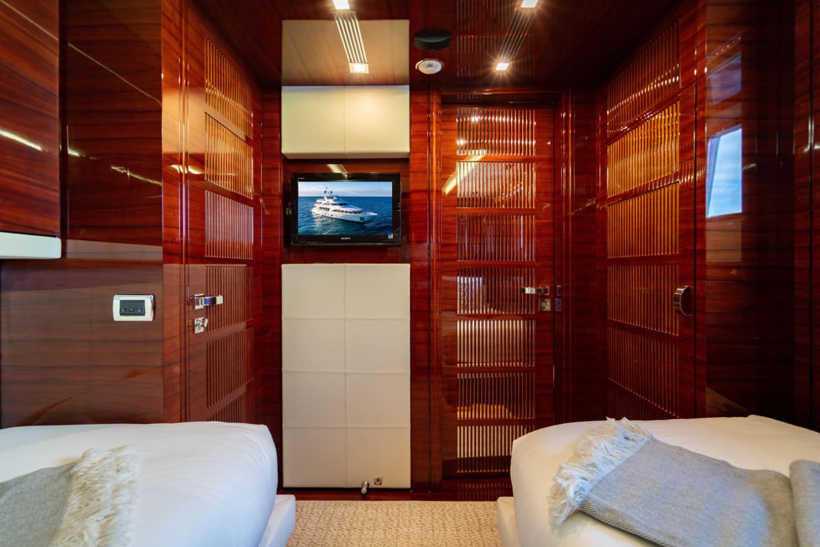 2011 Benetti Classic 121