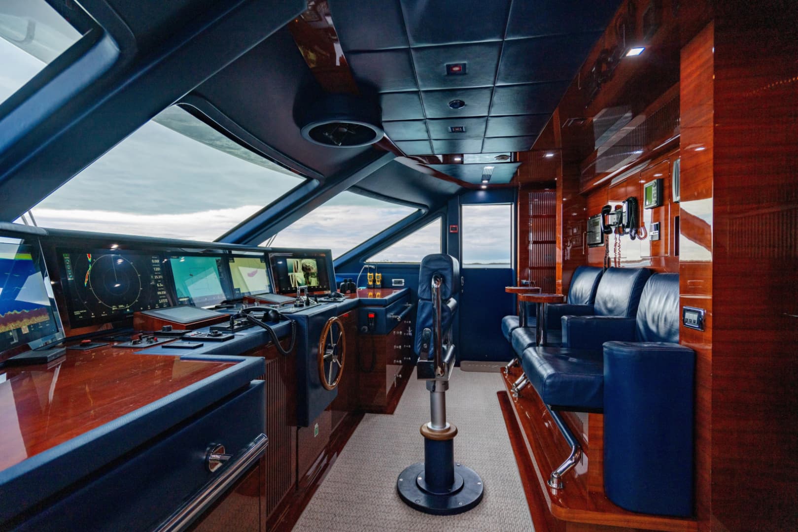 2011 Benetti Classic 121