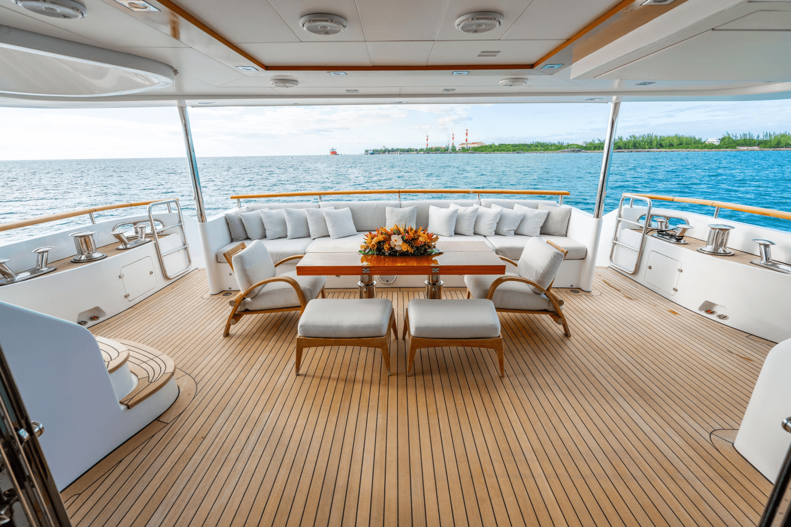 2011 Benetti Classic 121