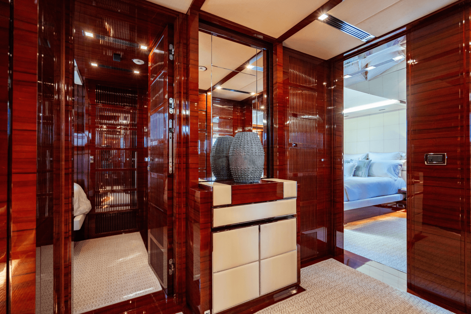 2011 Benetti Classic 121