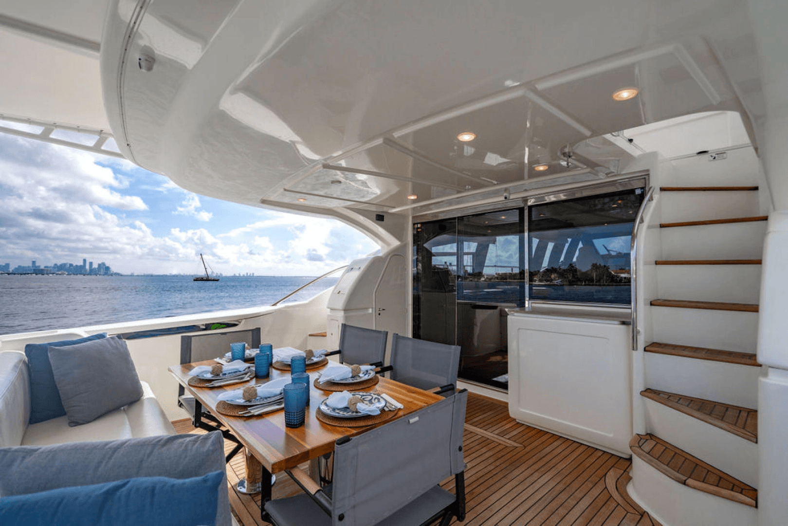 2012 Ferretti Yachts 62 FLY