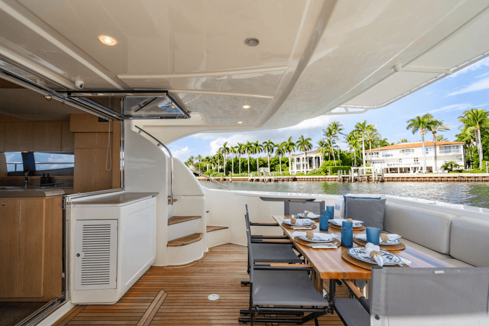 2012 Ferretti Yachts 62 FLY