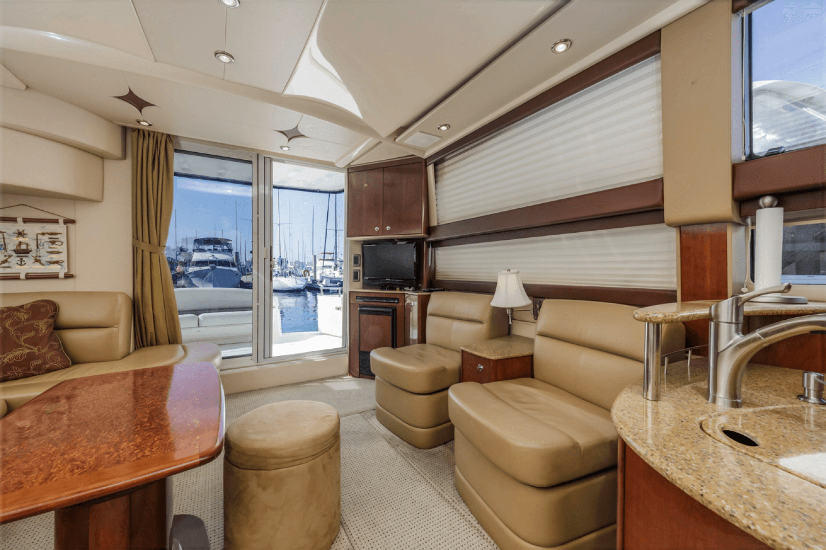 2008 Meridian 391 Sedan Bridge
