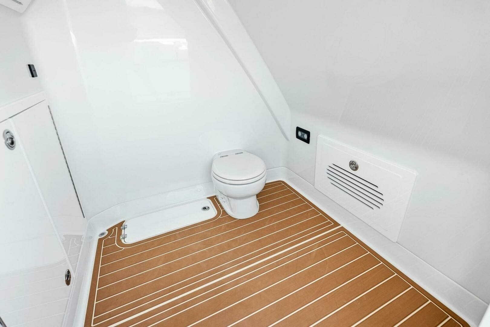 2022 40 Barker Boatworks HPC 