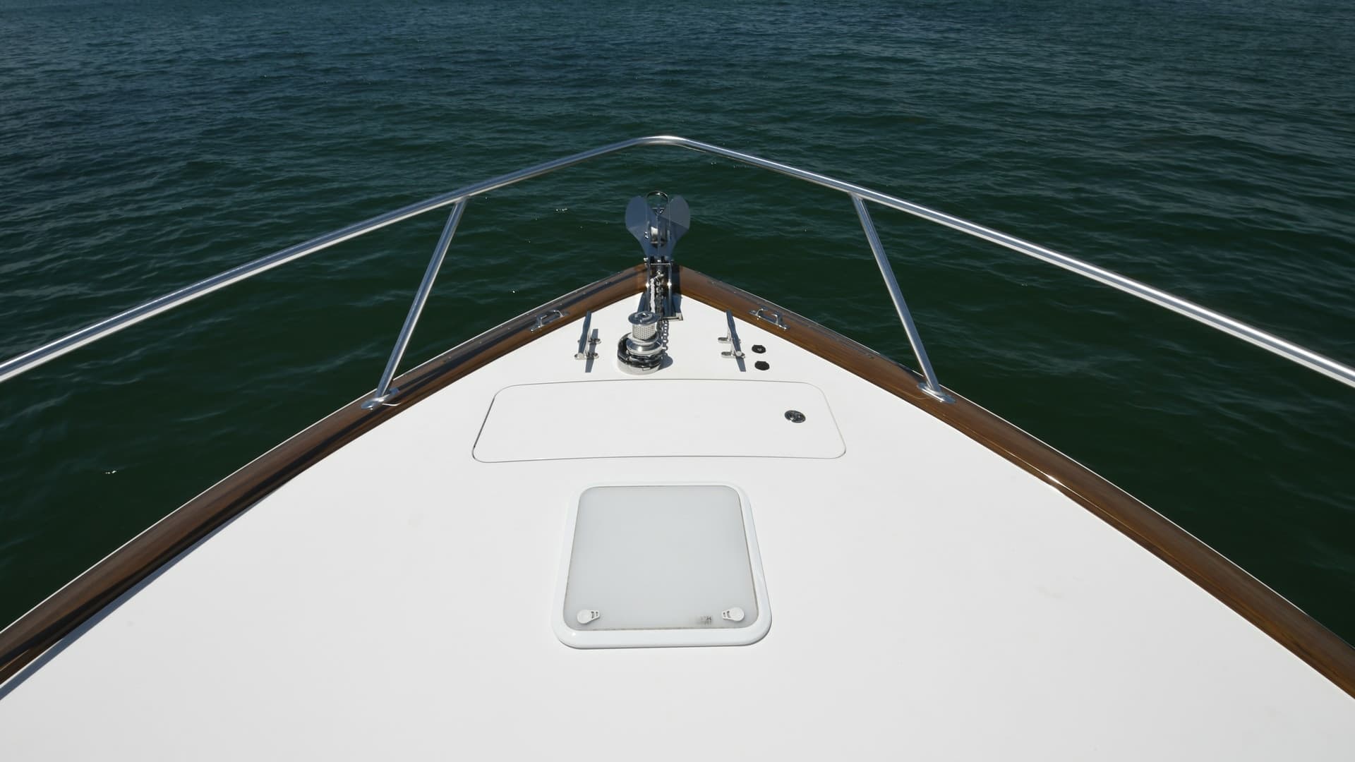 Bow Deck with Anchor System