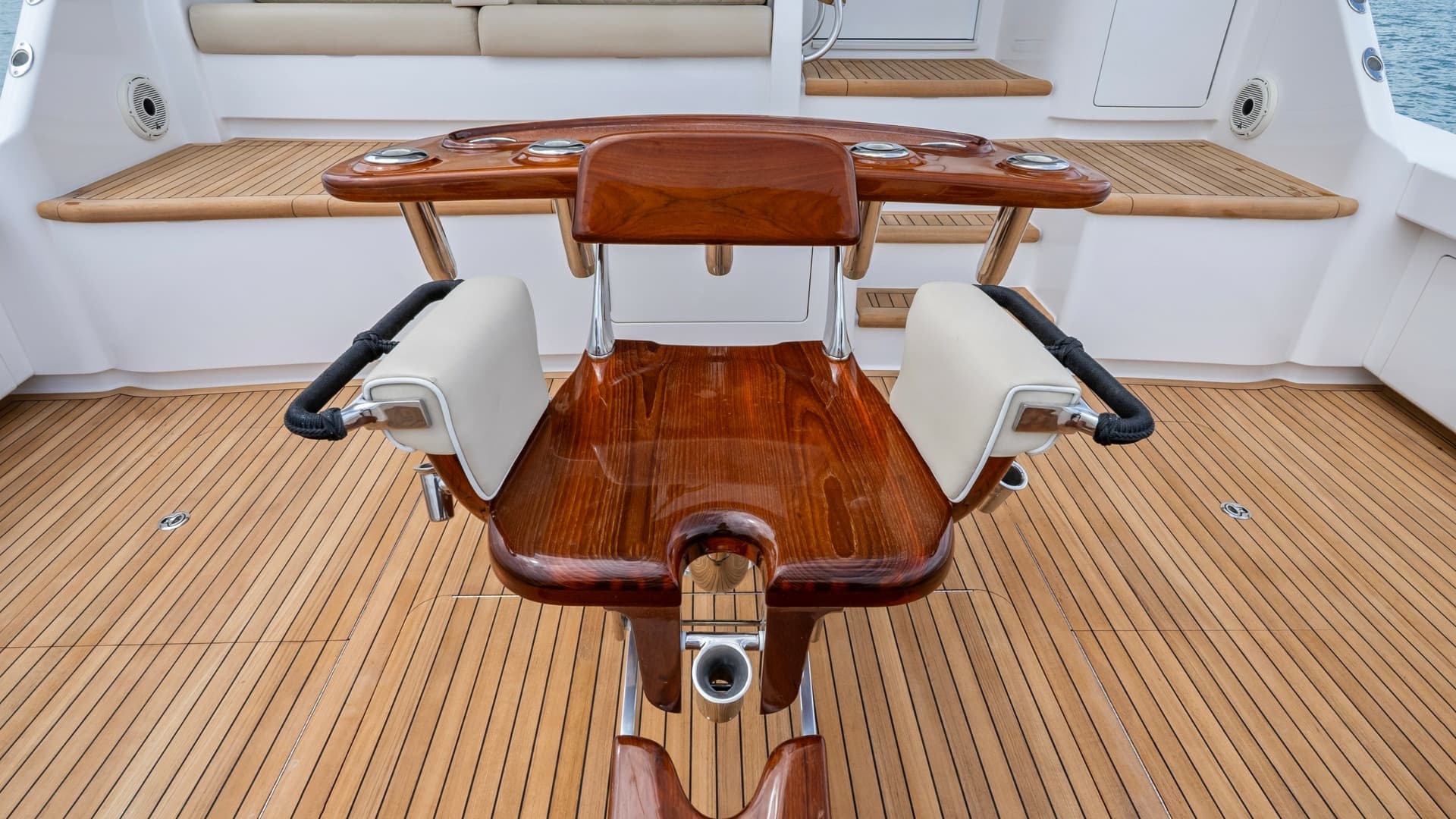 Cockpit with Fighting Chair
