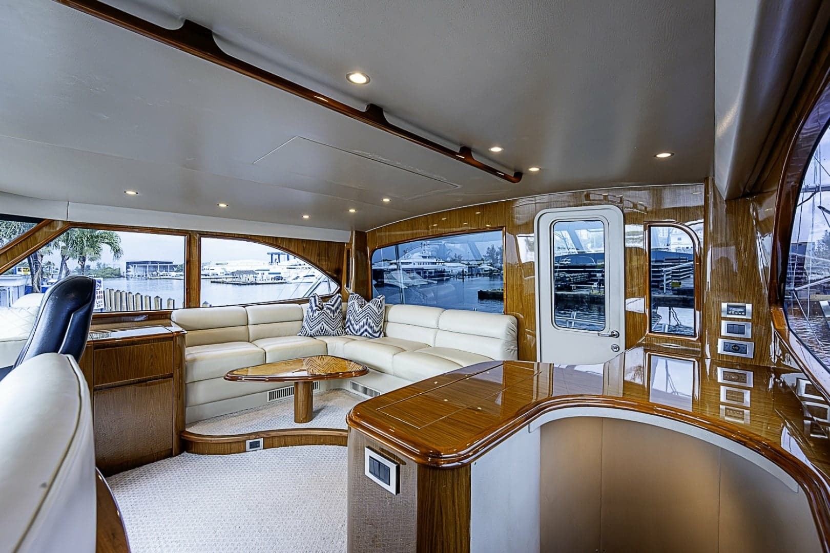 2011 Viking 76 Enclosed Bridge