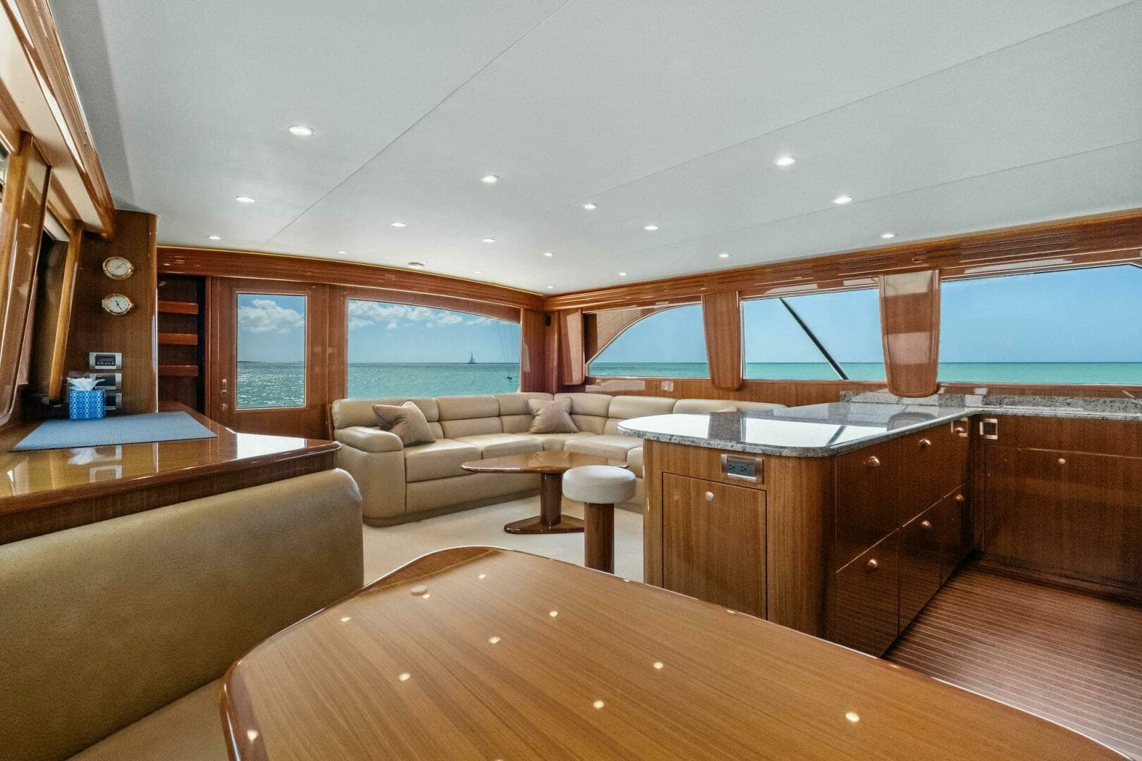 2008 Viking 64 Convertible