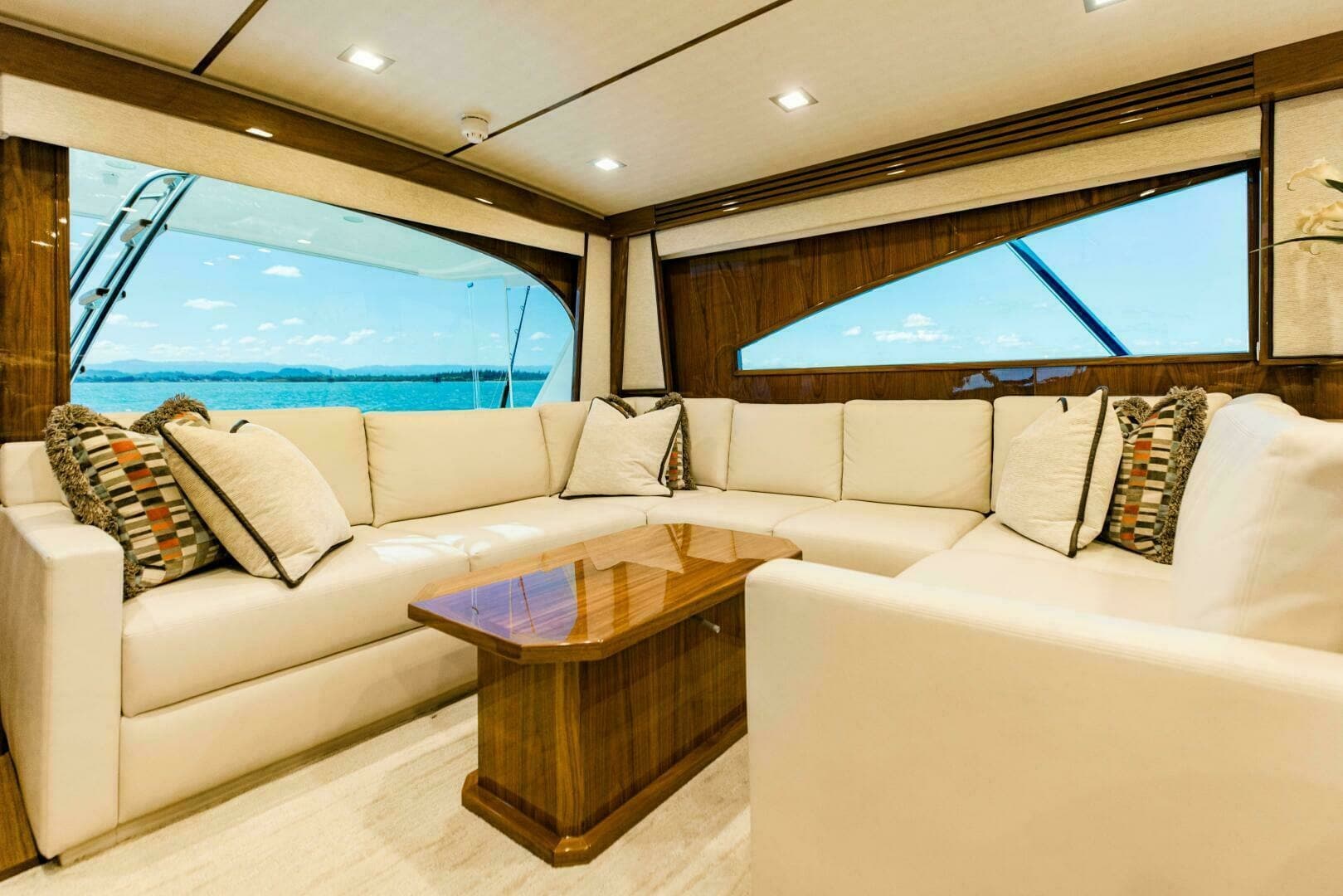 2020 Viking 72 Enclosed Bridge