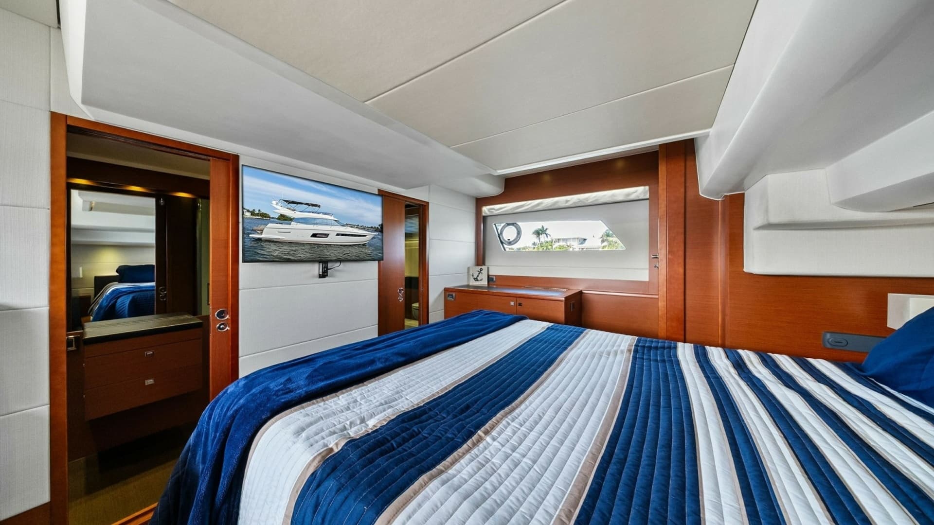 2015 Prestige 550 'Legacy'