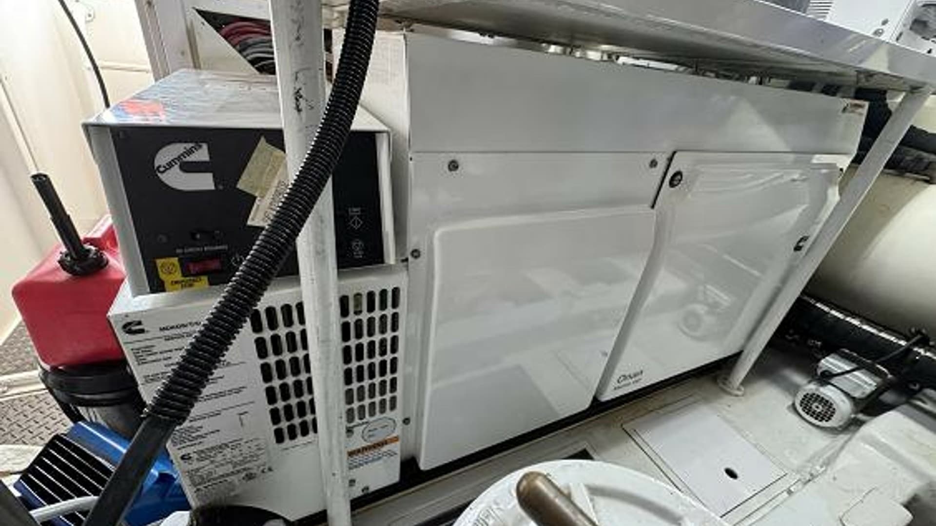 2007 74 Viking 74 Enclosed Bridge Never Settle - Port Generator