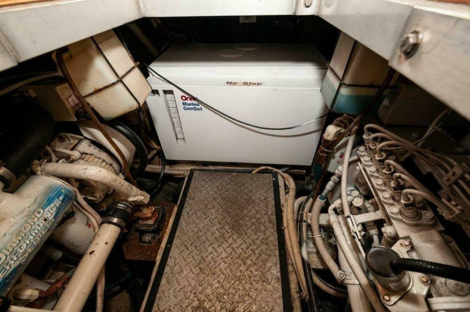 2002 Carver 444 CPMY- Graham's Enterprise 
