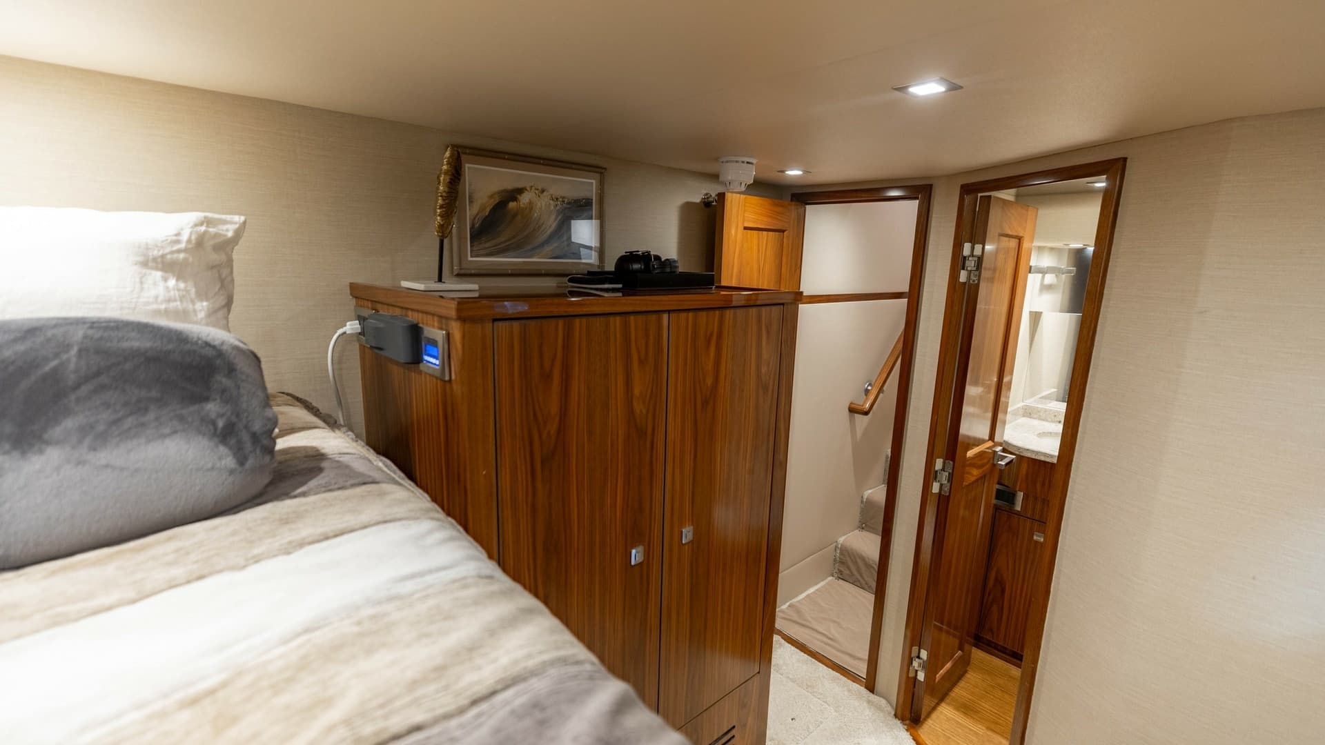 Guest Stateroom with En Suite Access