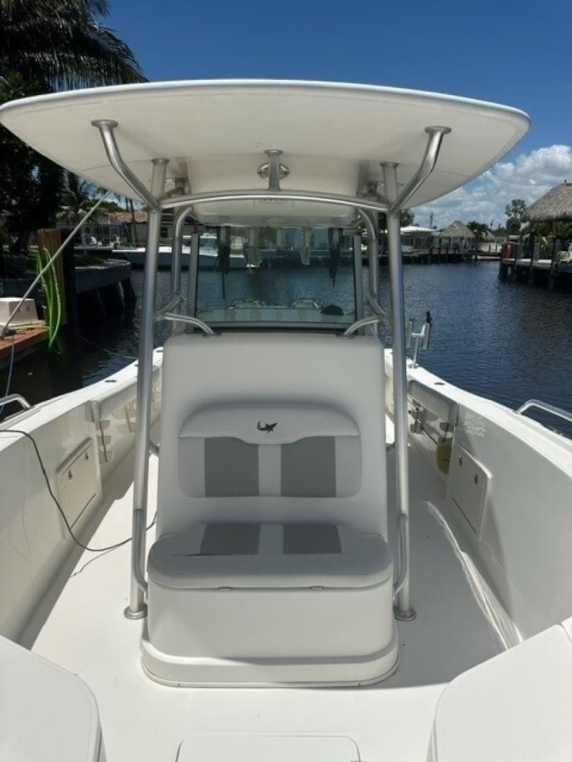 2018 Mako 284
