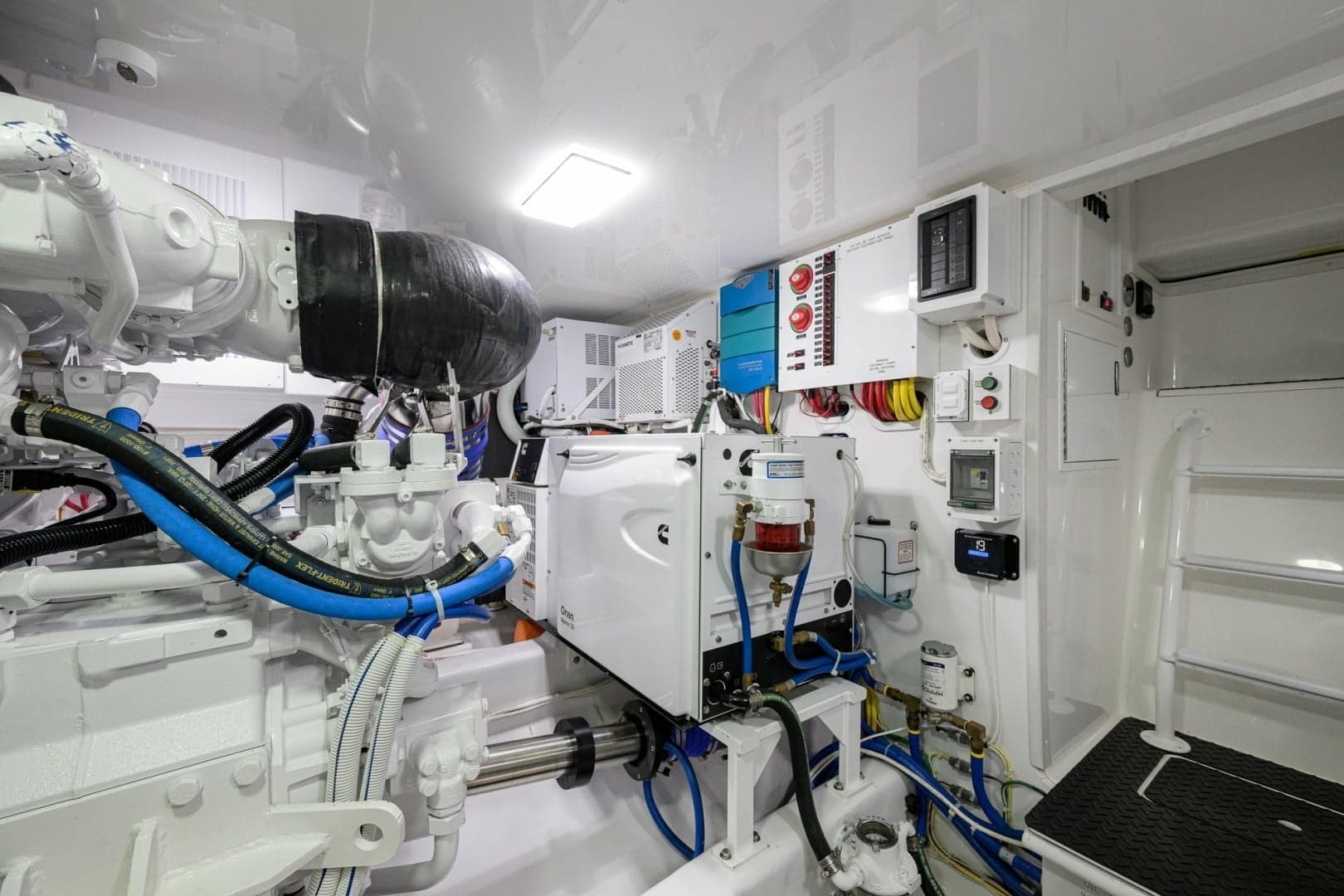 Viking 54 - Dog House - Engine Room
