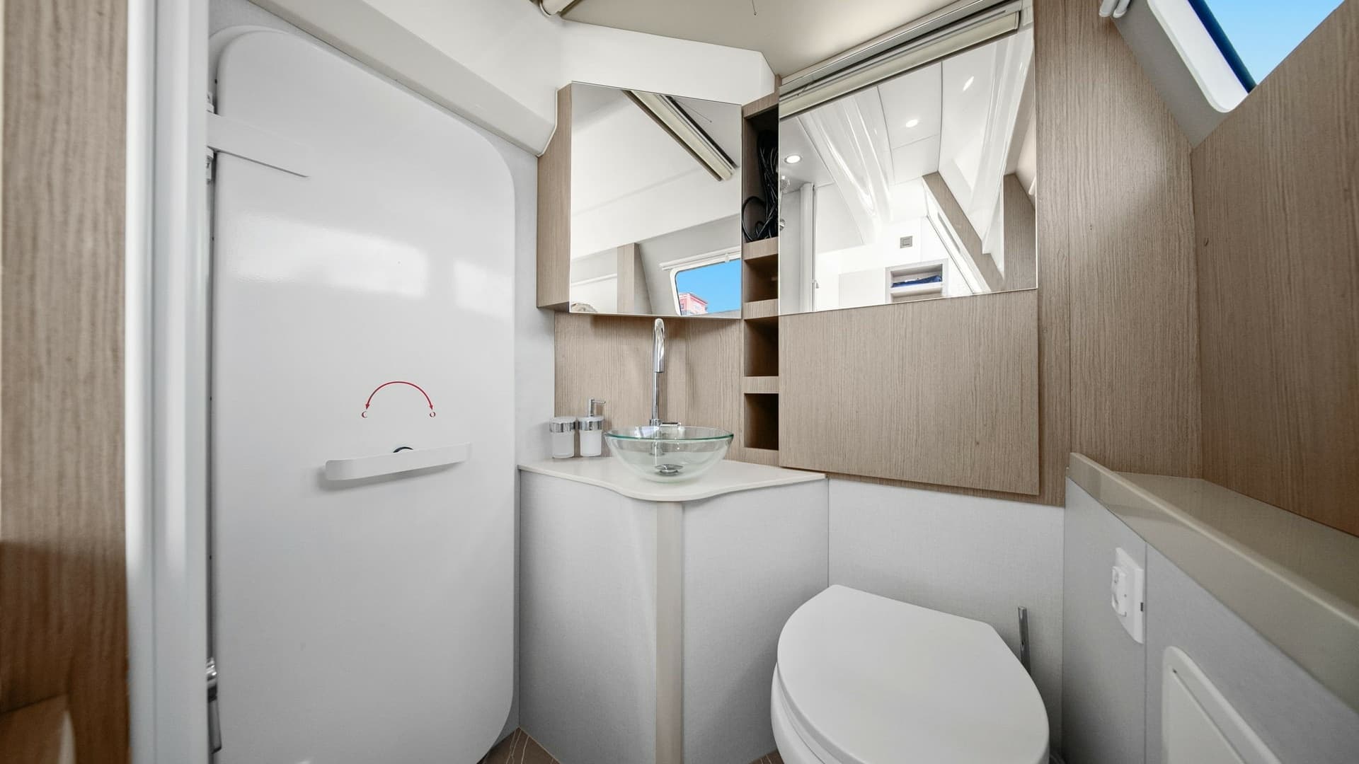 Modern Ensuite Bathroom