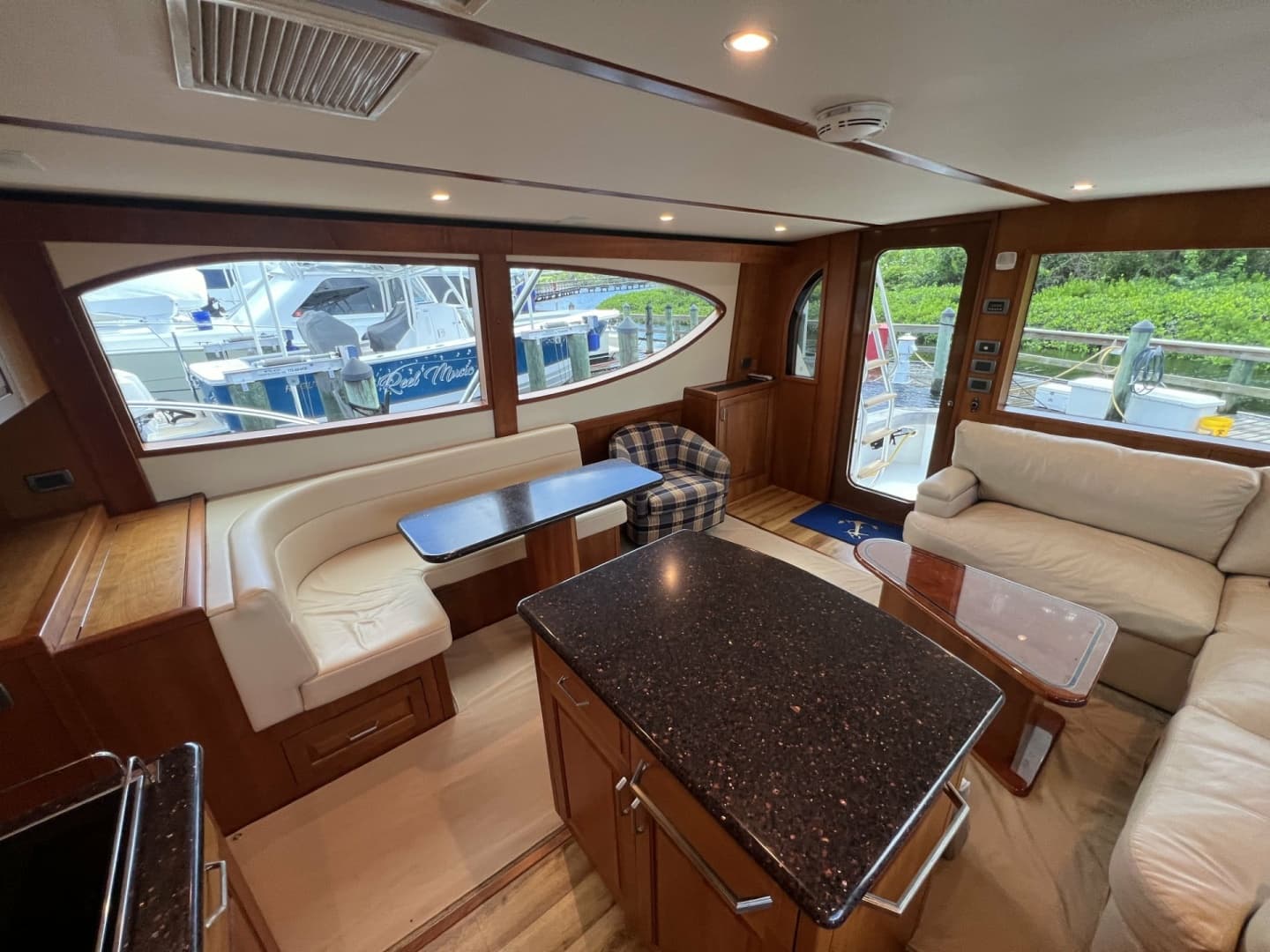 2013 Hatteras GT 54