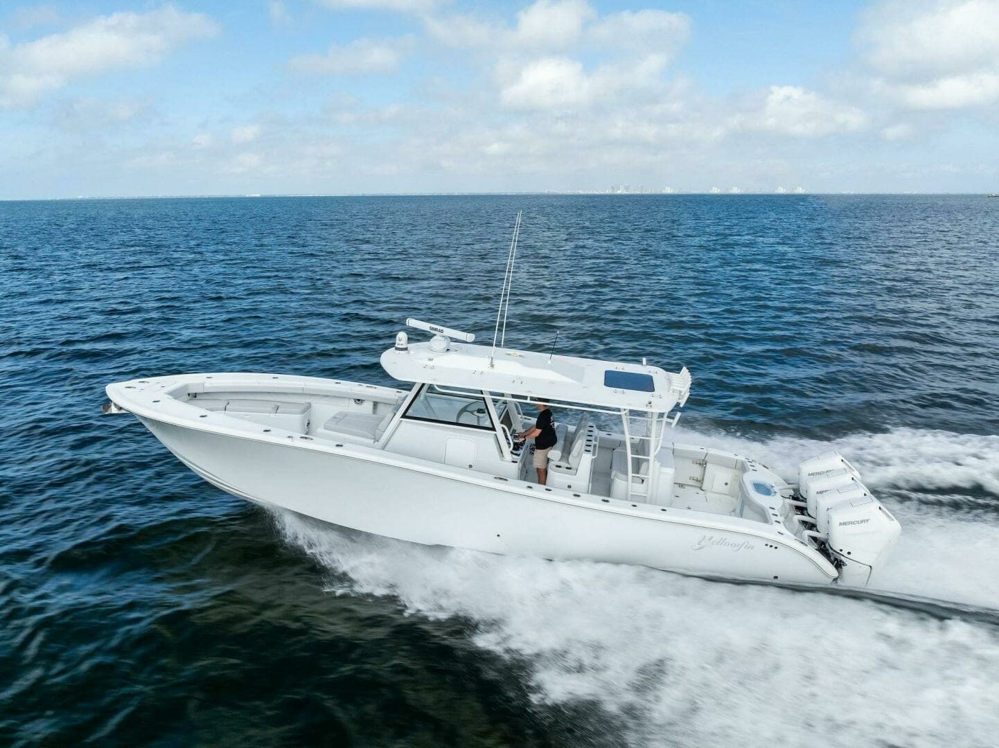 2024 42 Yellowfin