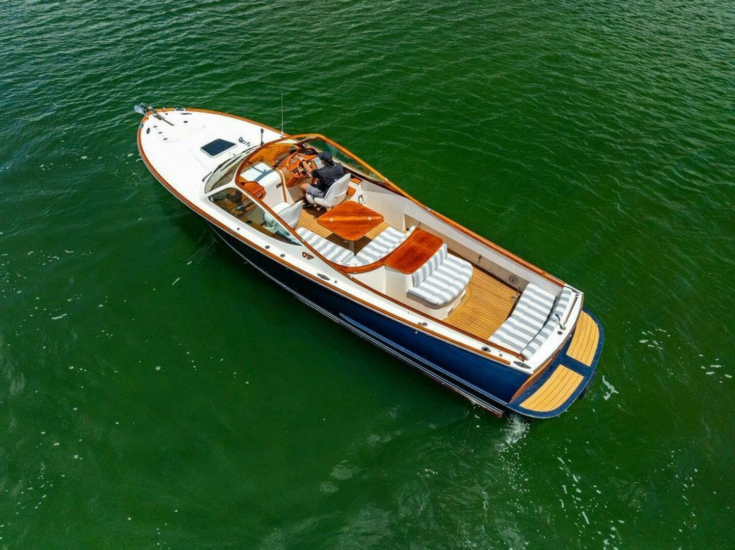 2004 Hinckley Talaria 29 R