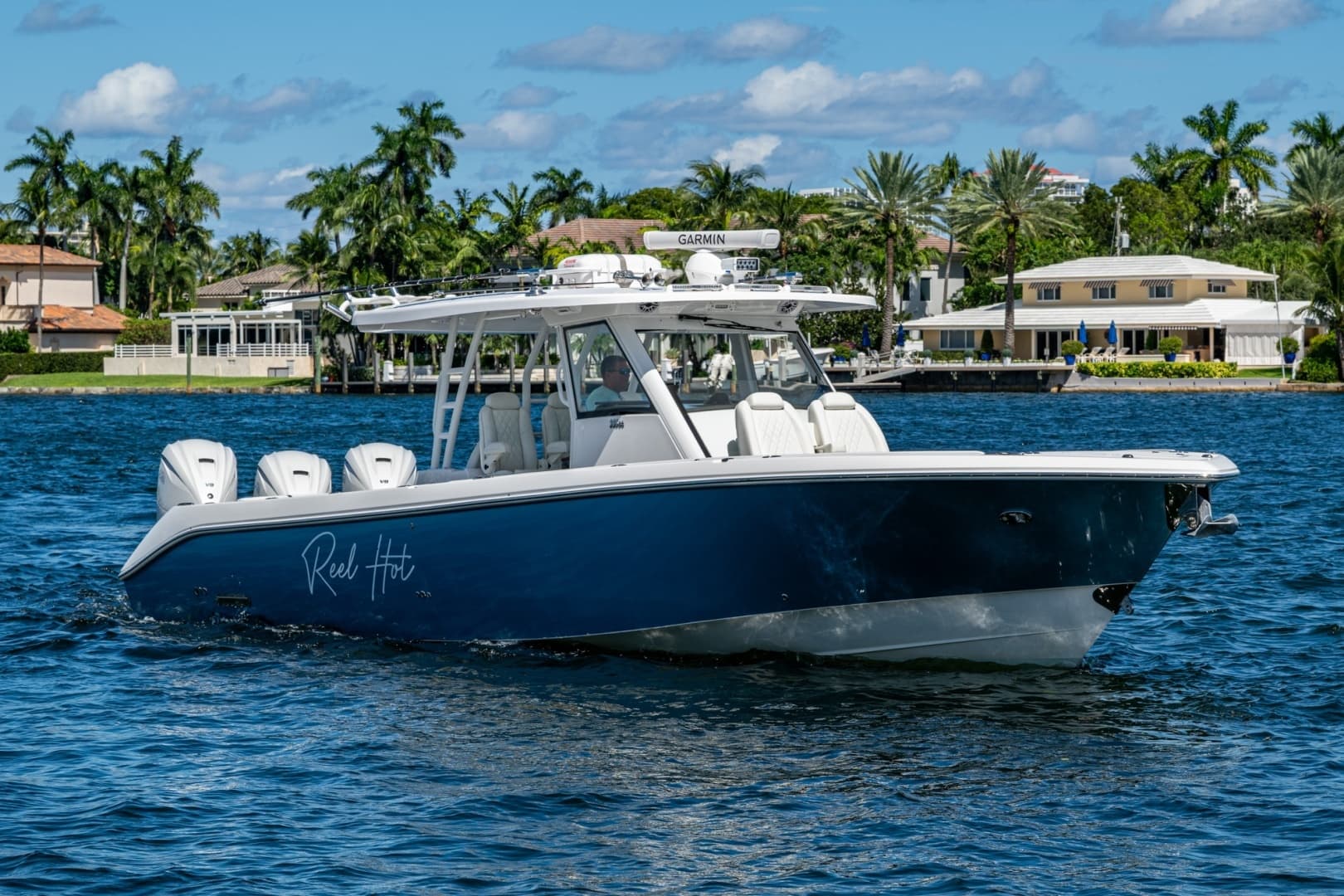 2020 Everglades 395 Center Console
