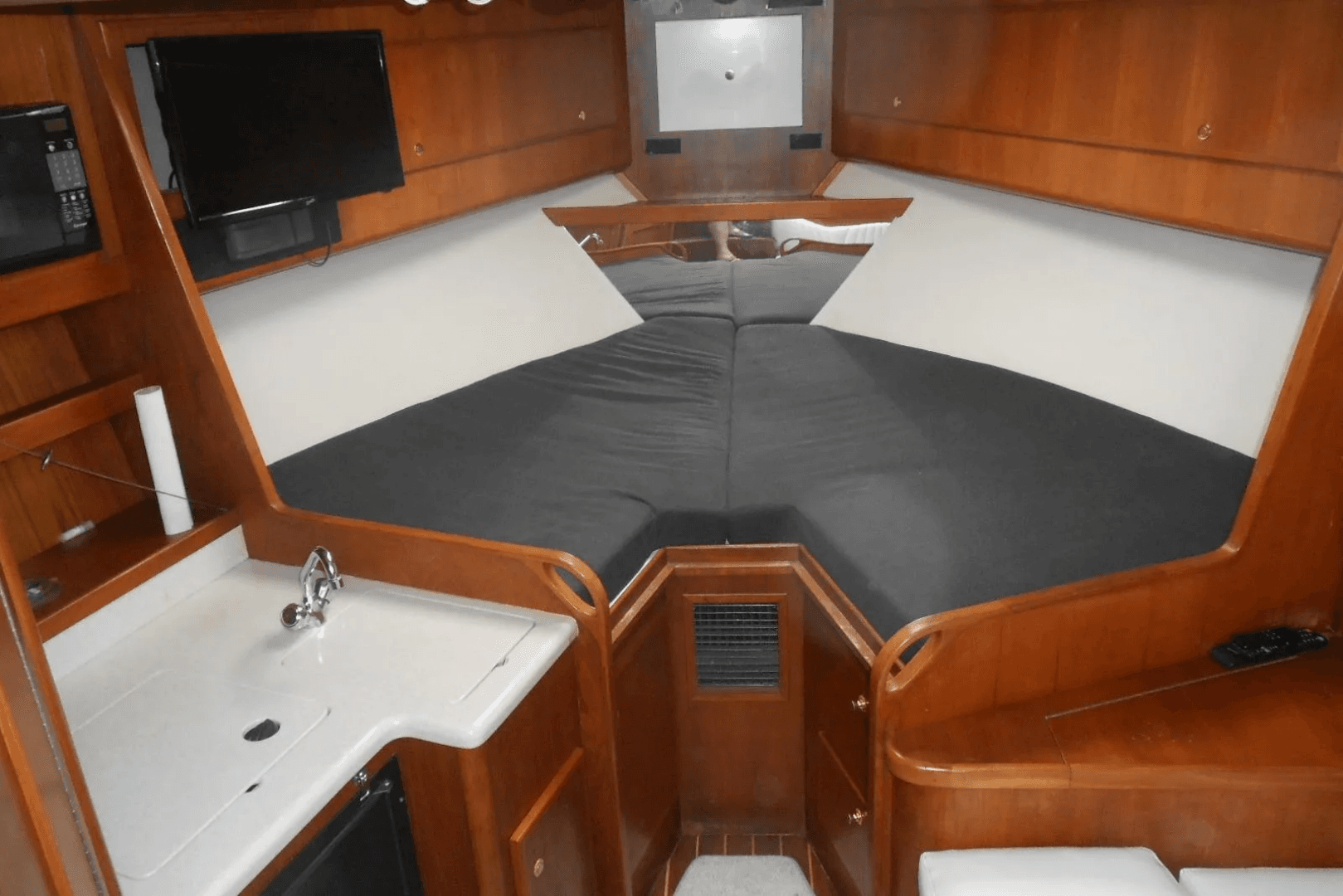 2004 Topaz 32 Express