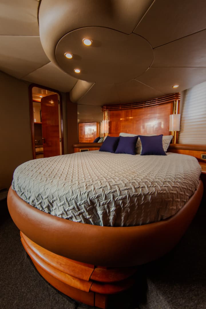 2004 Azimut 55E