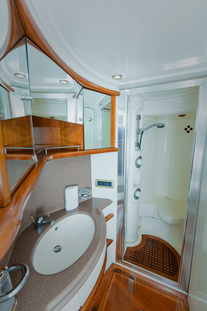 2004 Azimut 55E