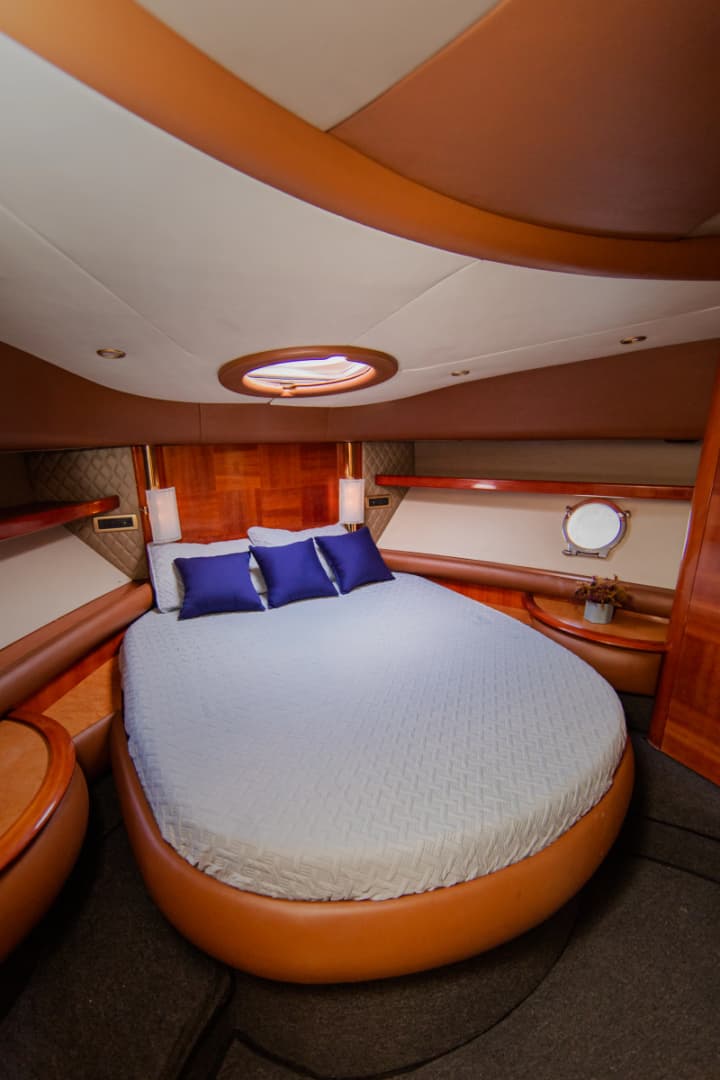 2004 Azimut 55E