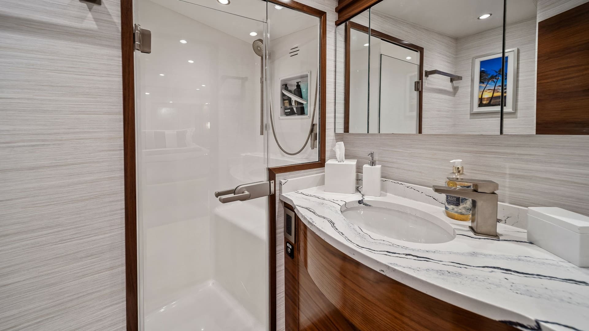 Luxurious Ensuite Bathroom