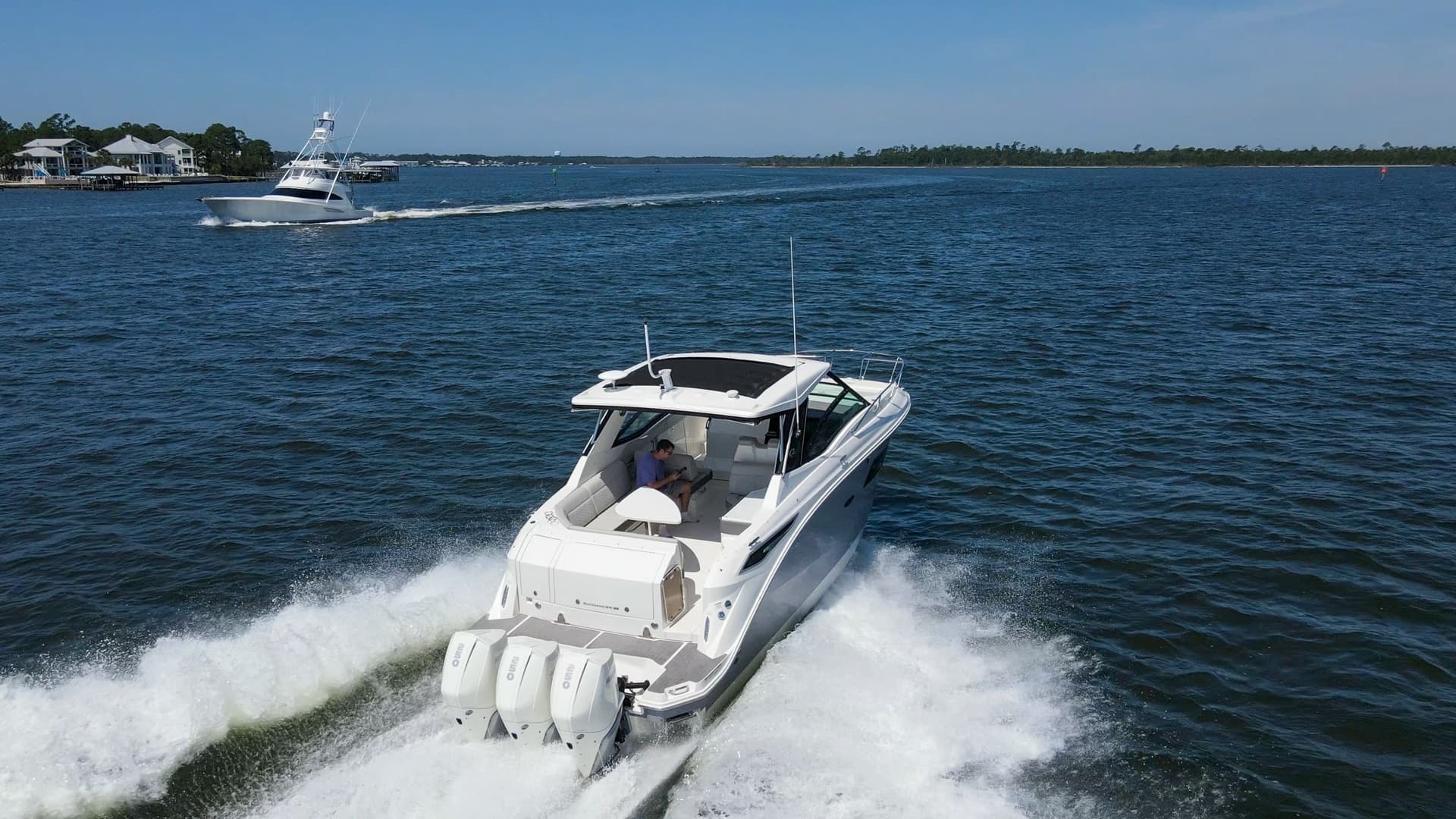 2022 32 Sea Ray 320 Sundancer OB Raya Sunshine Exterior Profiles (4)