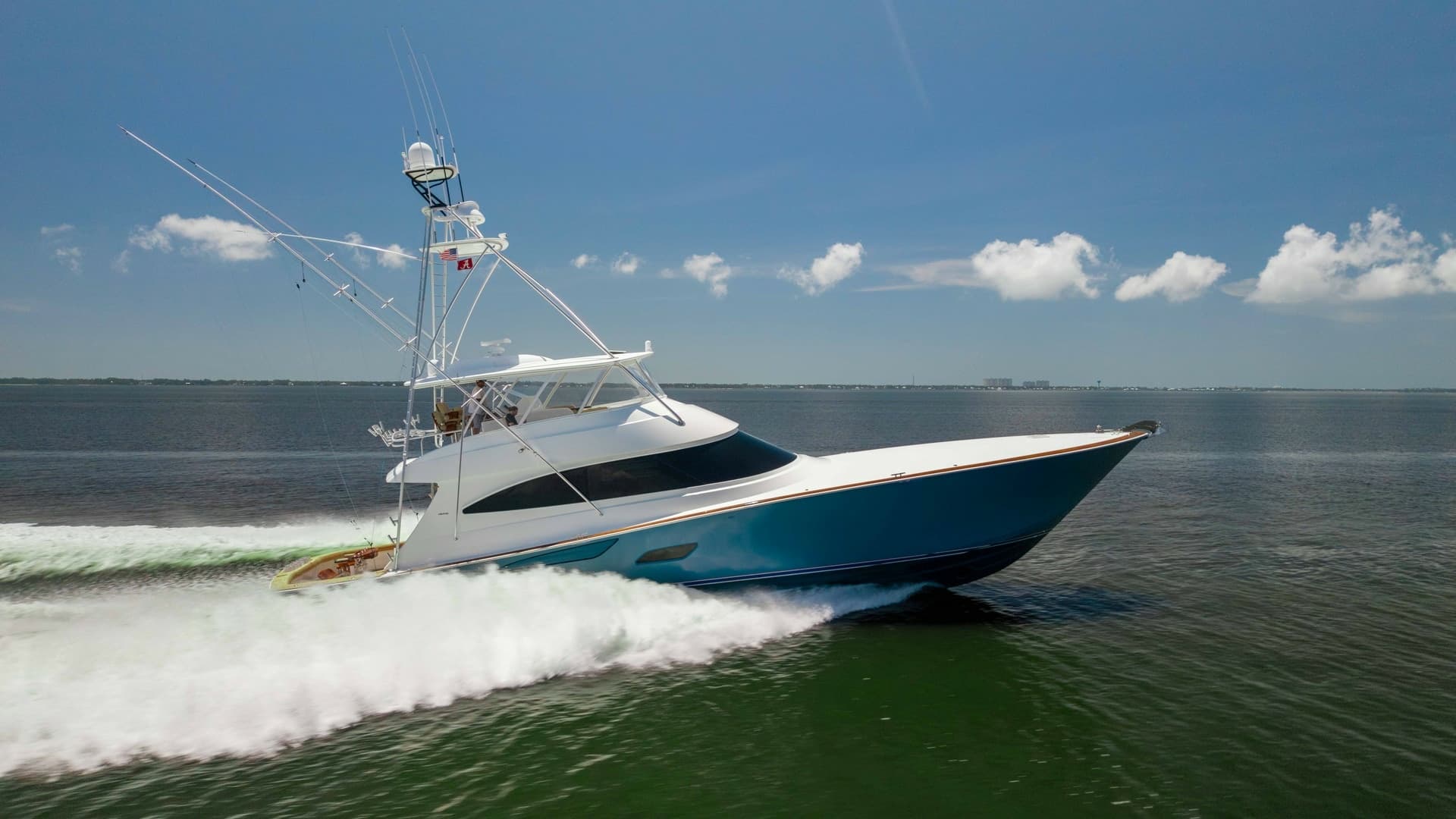 Viking 80 Convertible Cruising