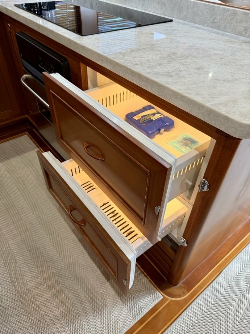 Alaskan 70 OHANA - Galley  Fridge Drawers