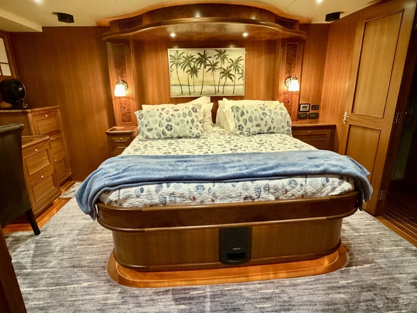 Alaskan 70 OHANA - Master Stateroom