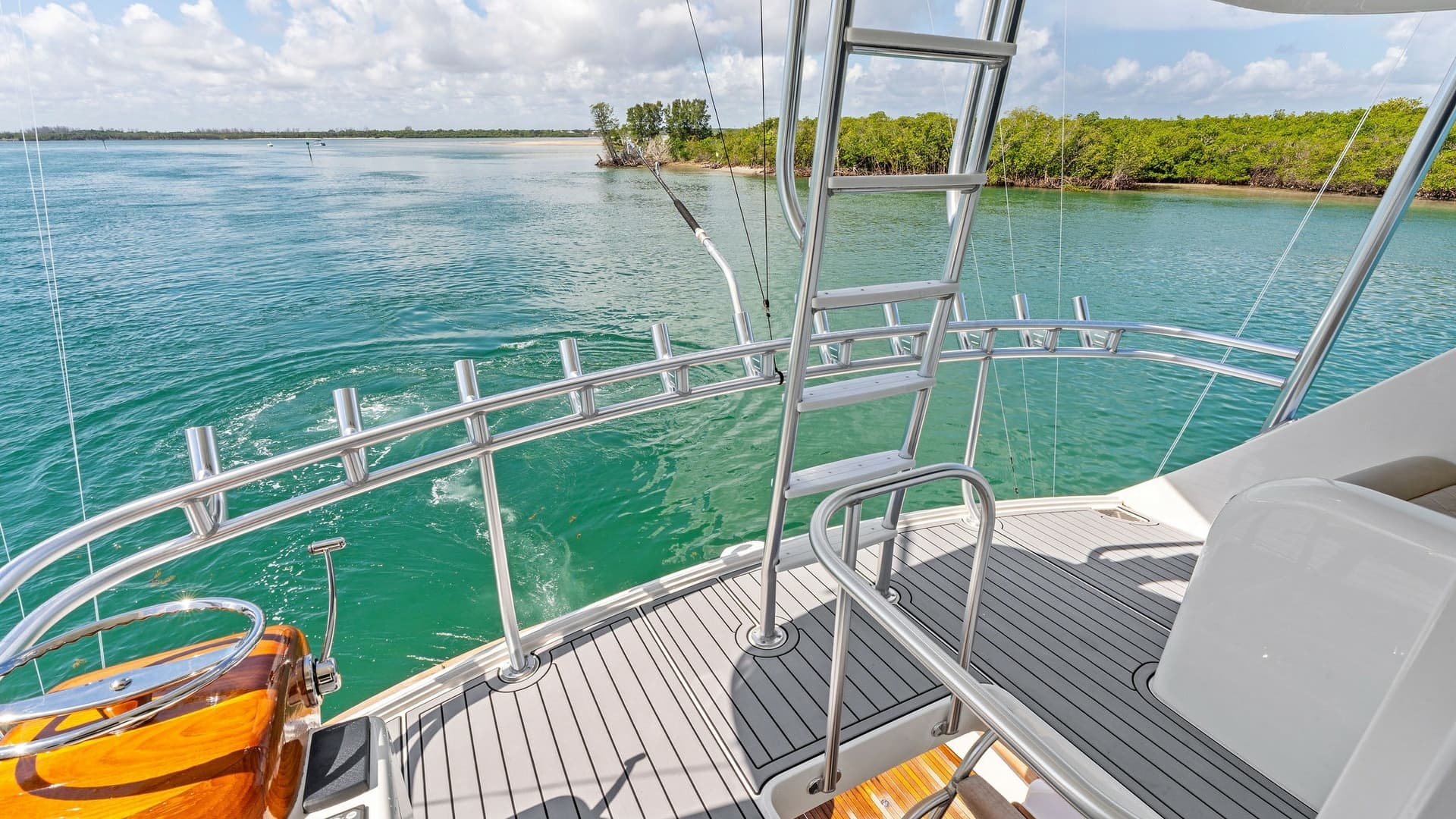 2016 Viking 80 Enclosed Bridge- FRIGATE- Enclosed Bridge Mezzanine