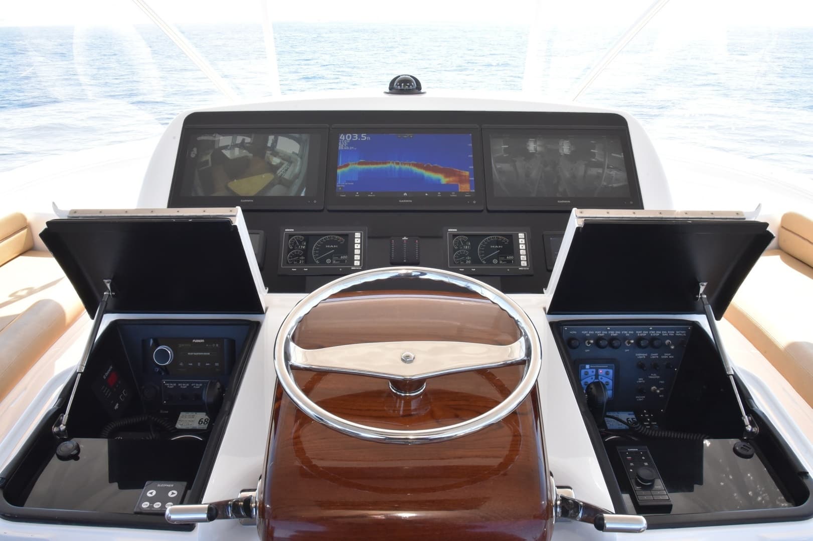 2016 Viking 55 Convertible TAG Team