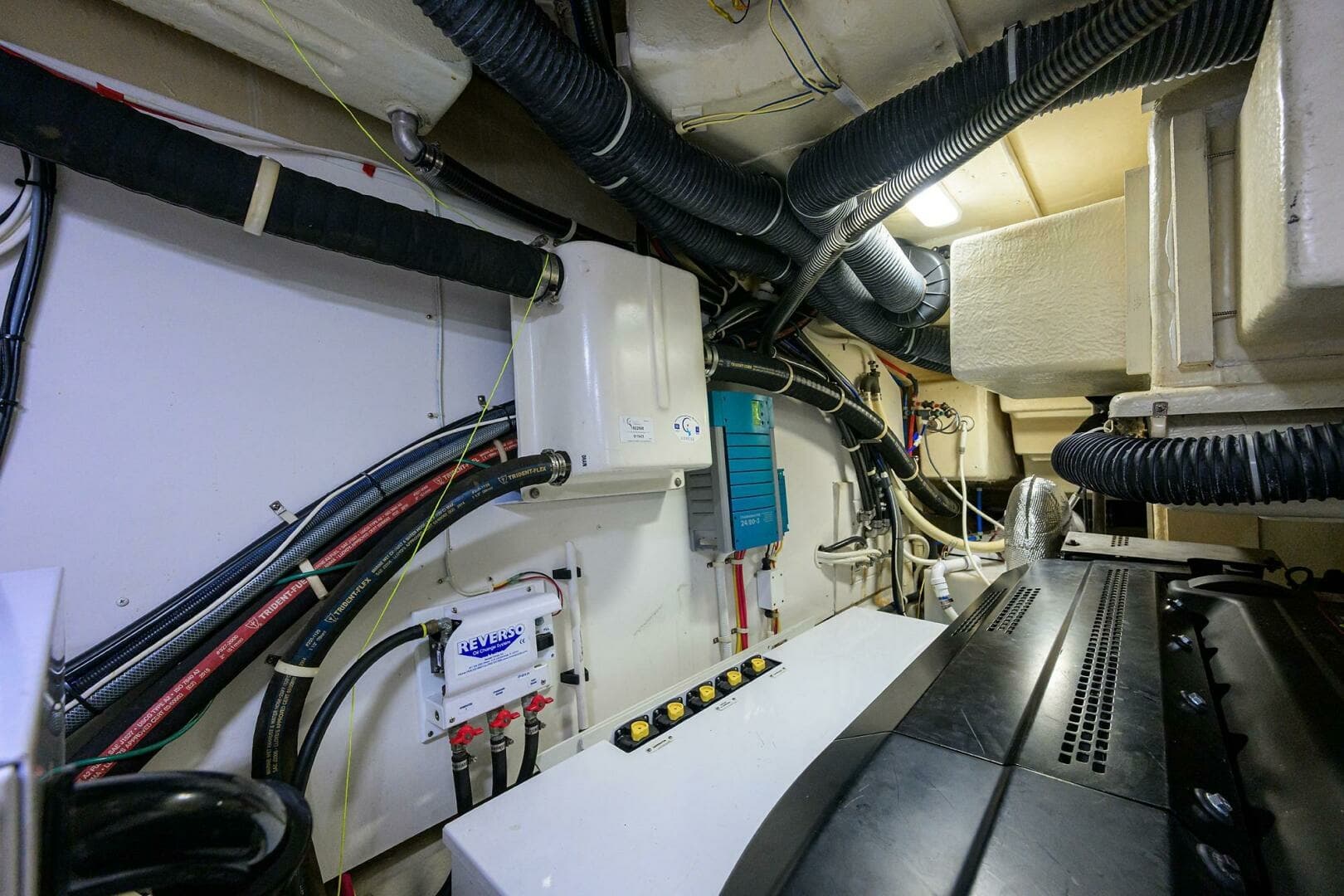 Marquis 66 ANDIAMO - Engine Room