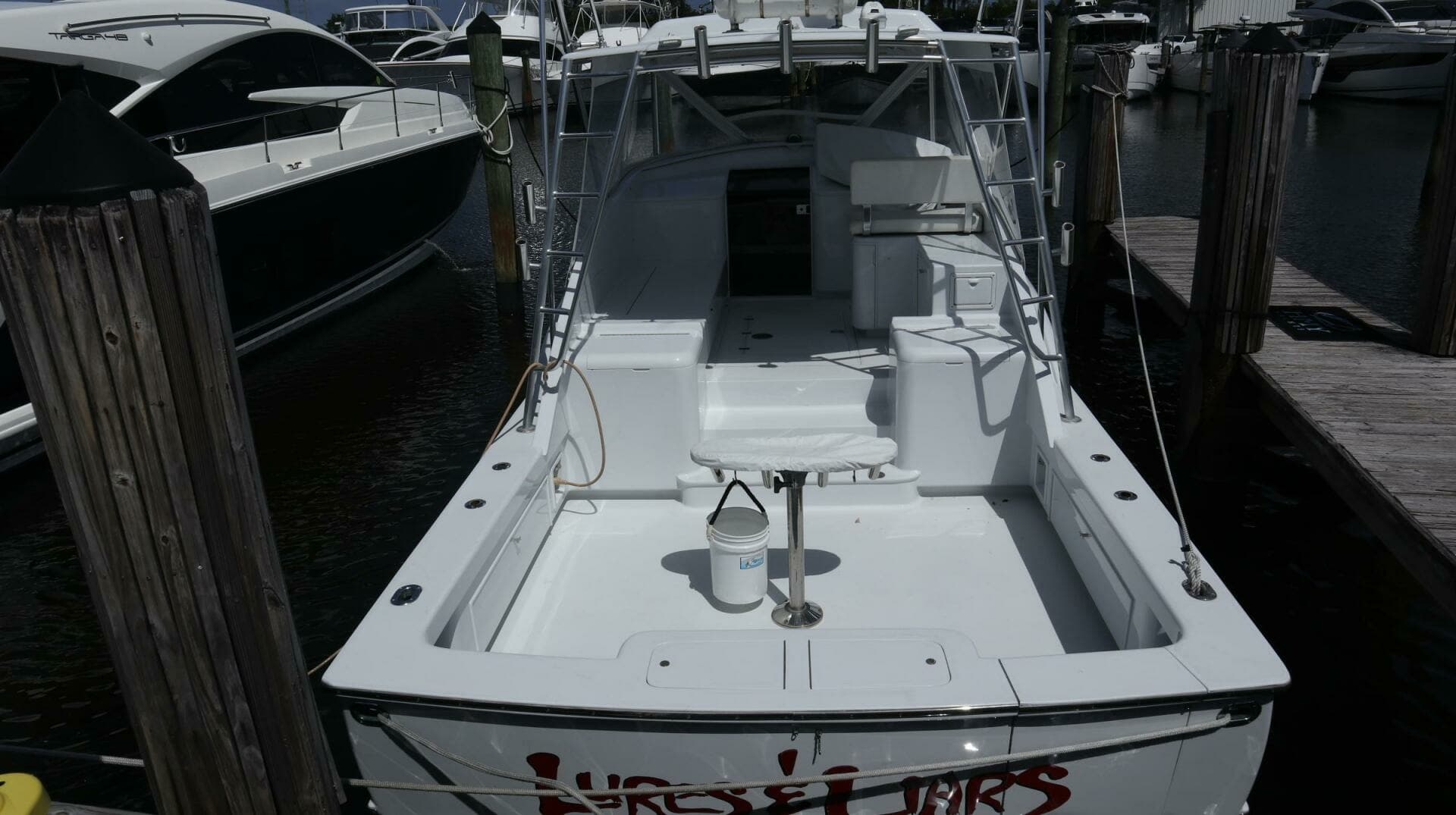 2002 Miller Marine 38 Open