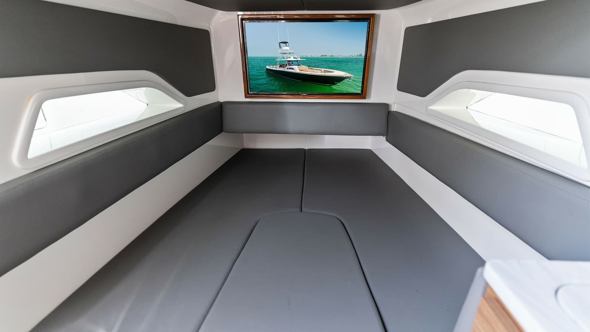 Forward Cabin with Panoramic Window