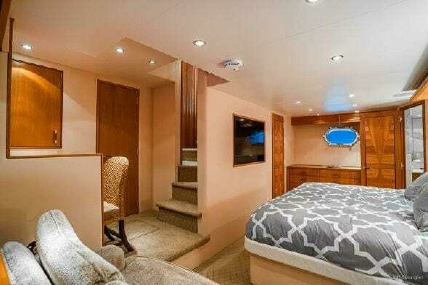 2008 77 Enclosed Bridge "Desperado"-Master Stateroom