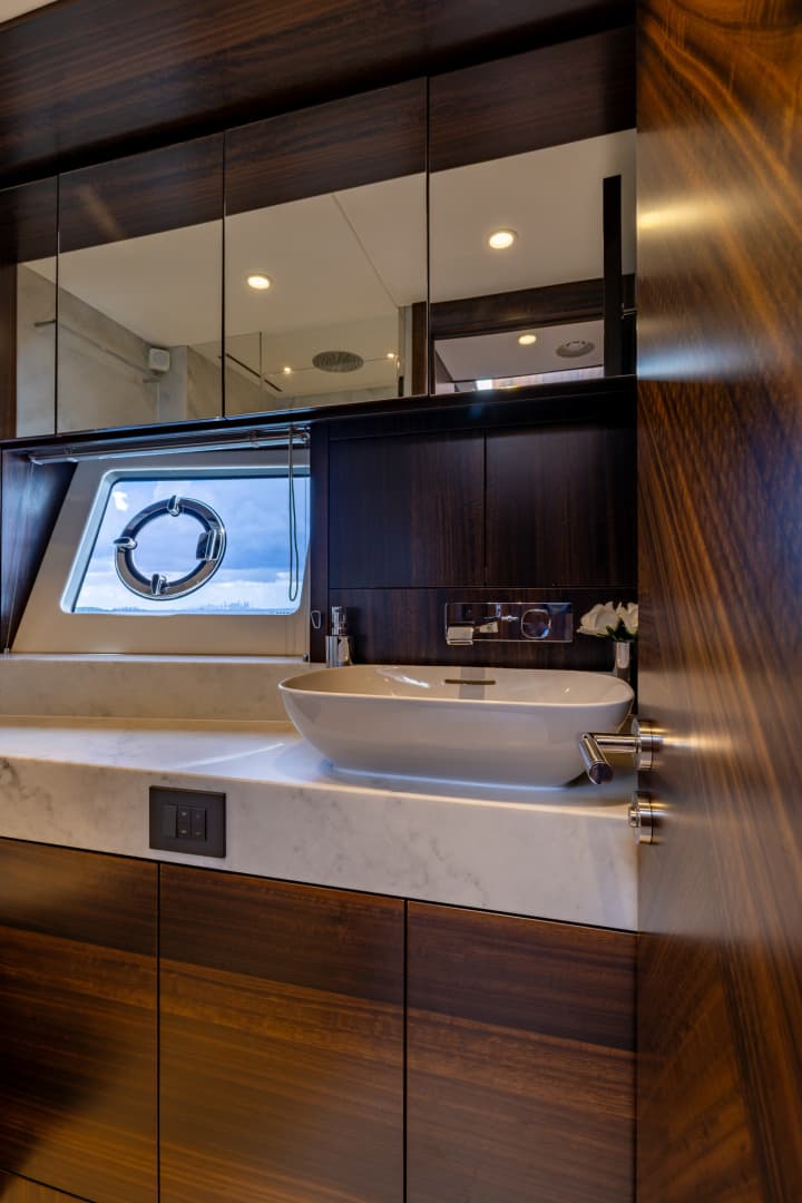 2022 Sunseeker Manhattan 68