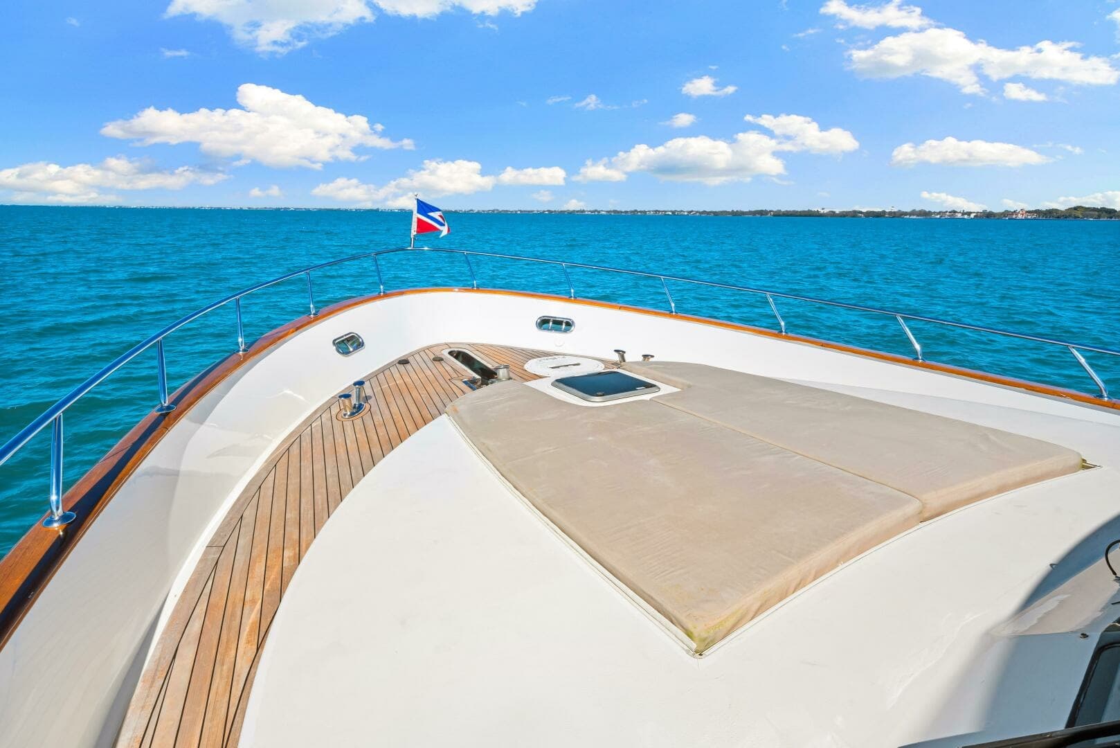 2010 83 Ocean Alexander Motor Yacht 'Relentless'