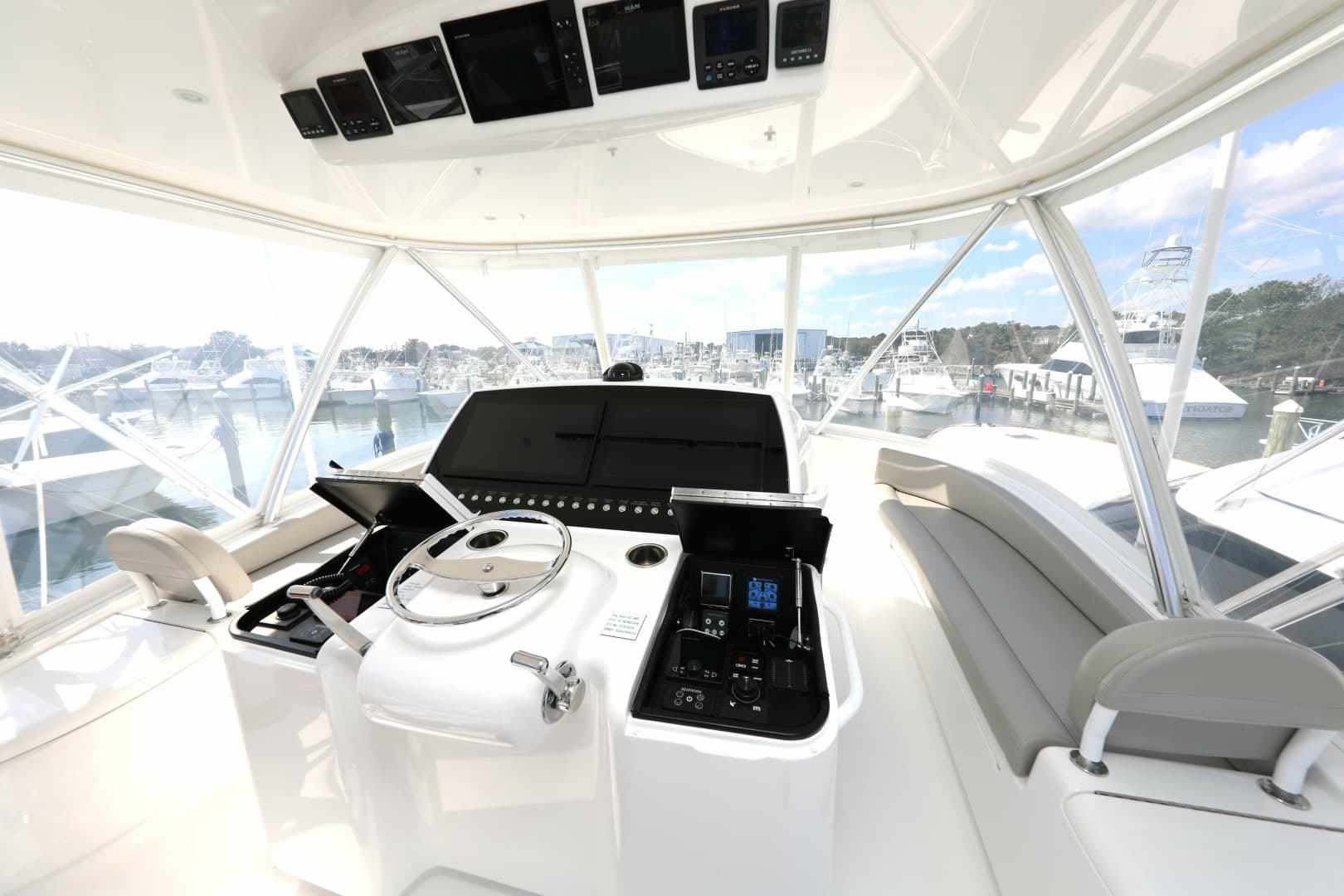 2023 Viking 54 Convertible