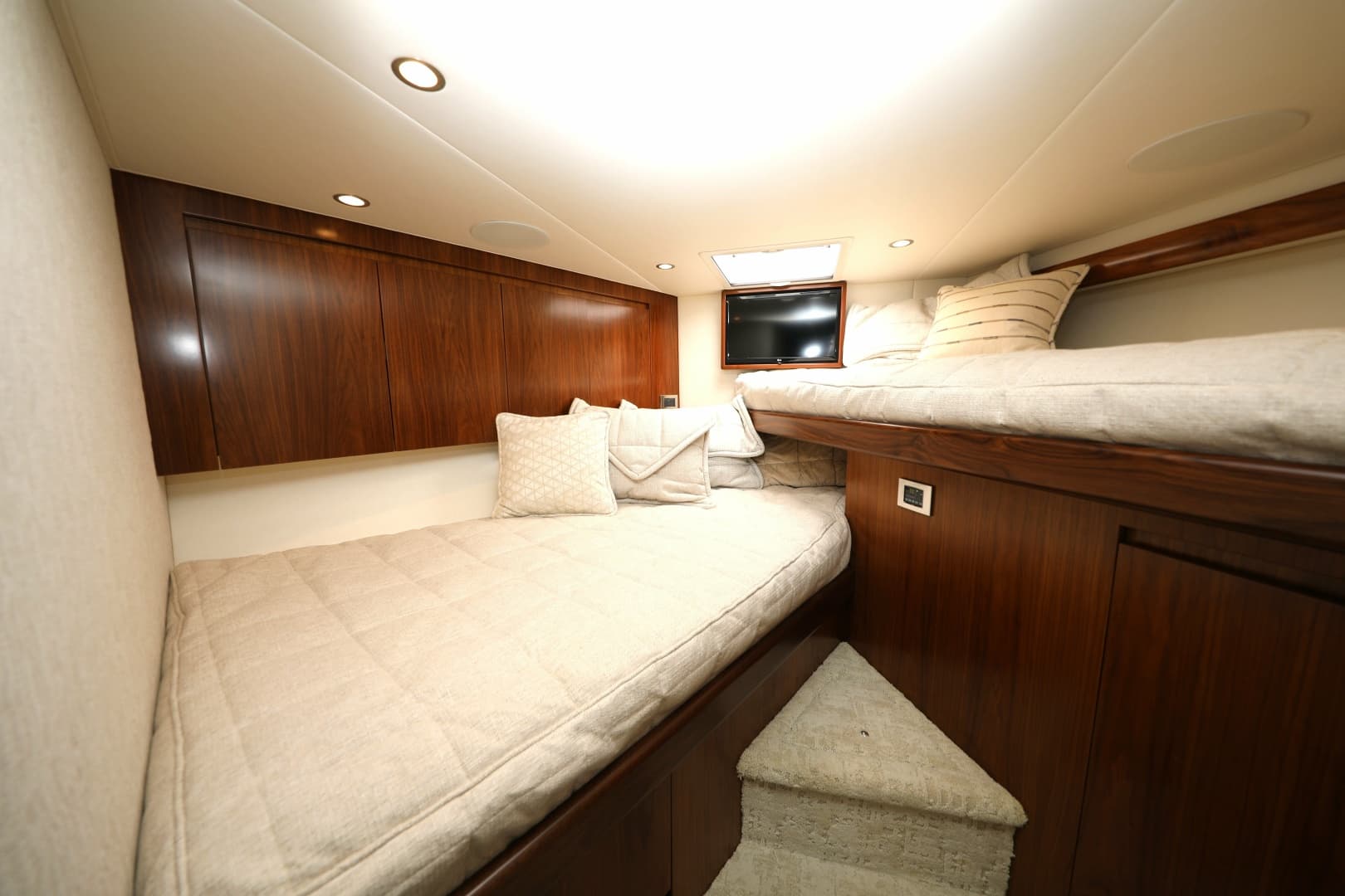 2023 Viking 54 Convertible