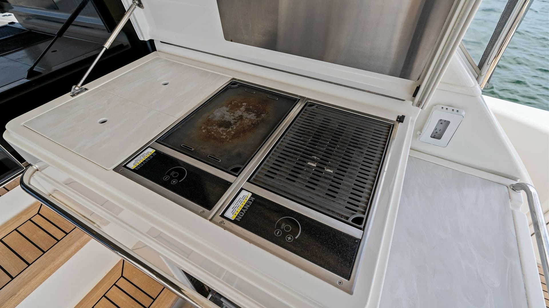Outdoor Galley with Grill