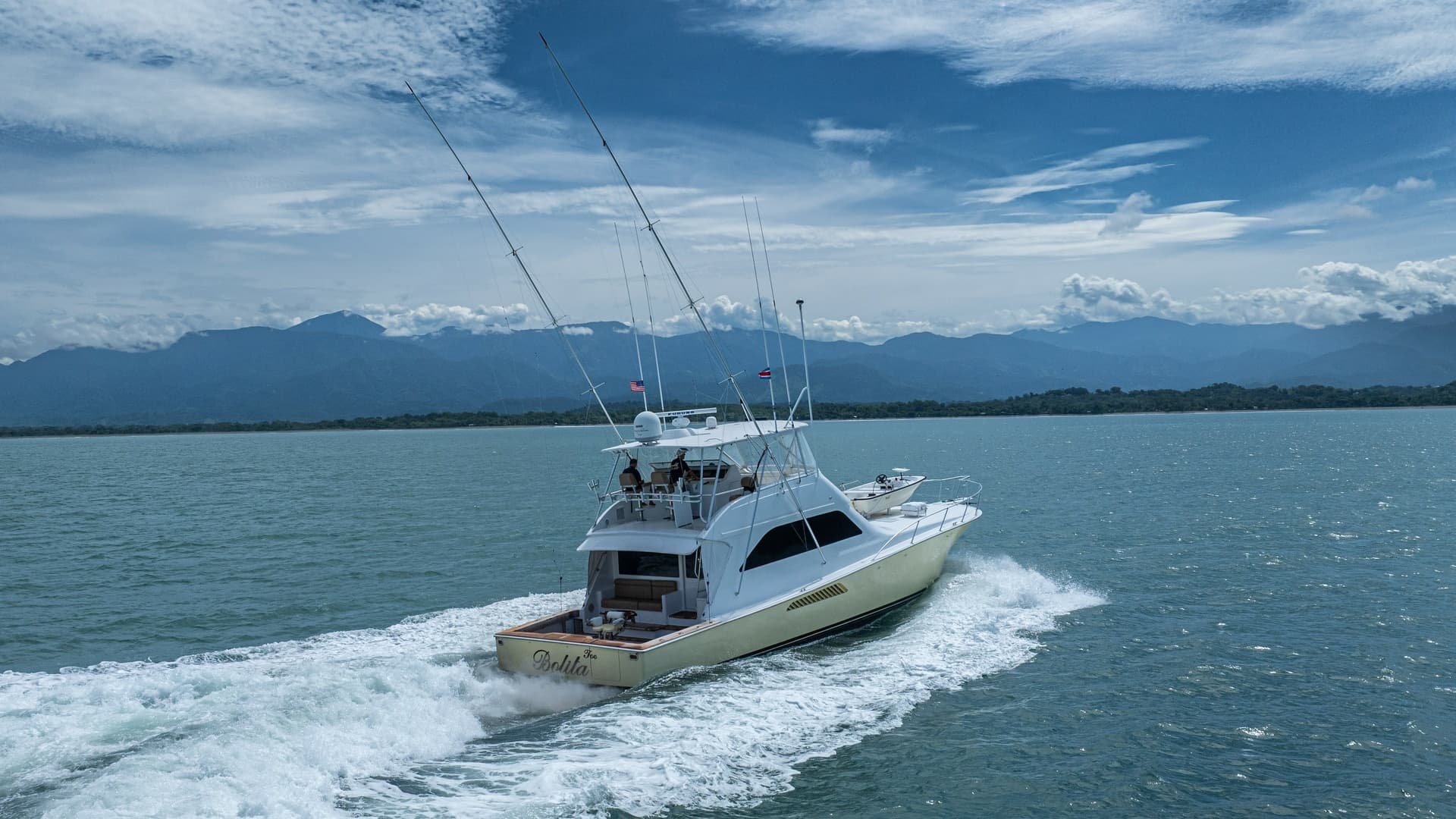 Aft Deck and Stern View 2002 Viking 61 Convertible