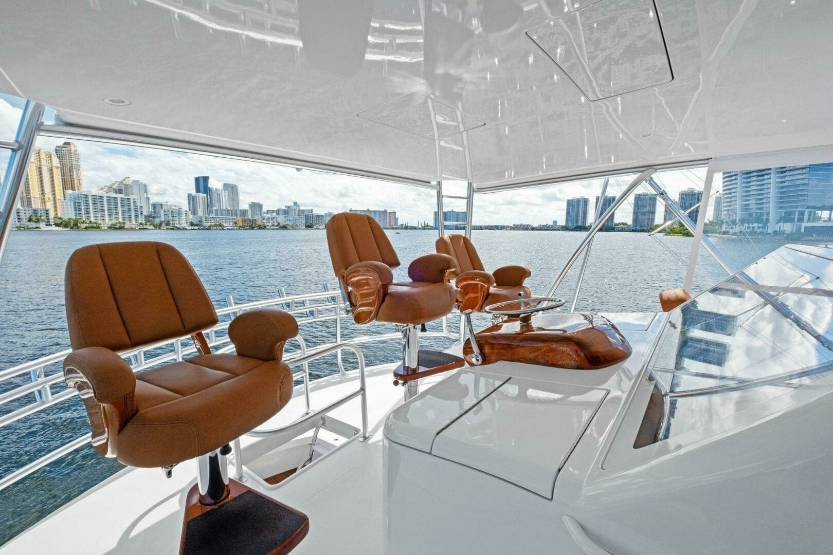 2012 82 Viking Convertible - Lady Di